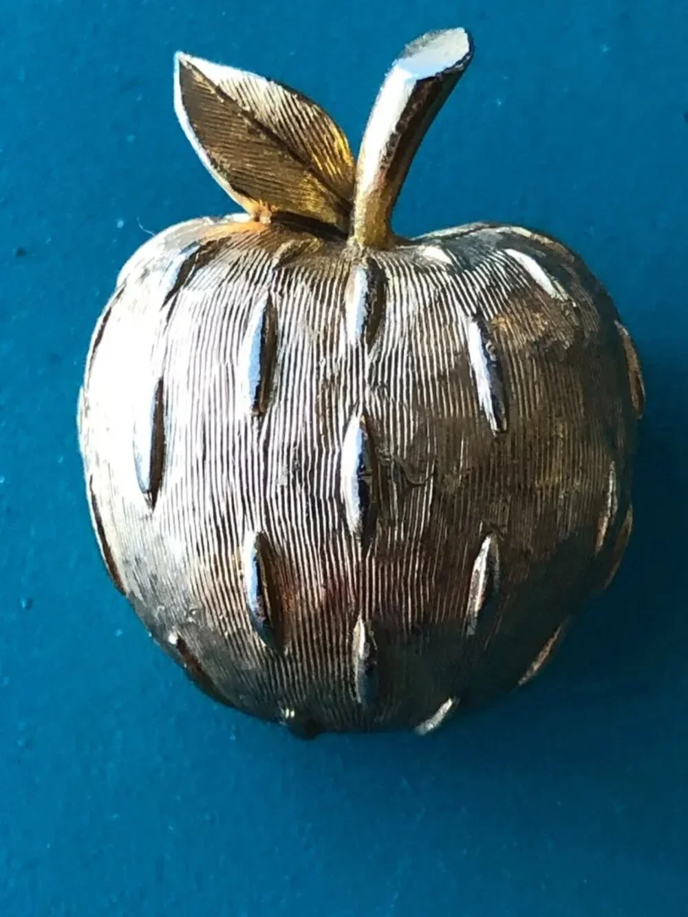 Napier Signed Apple Brooch Scatter Tie Pin - Designer Eugene Bertolli Book Piec